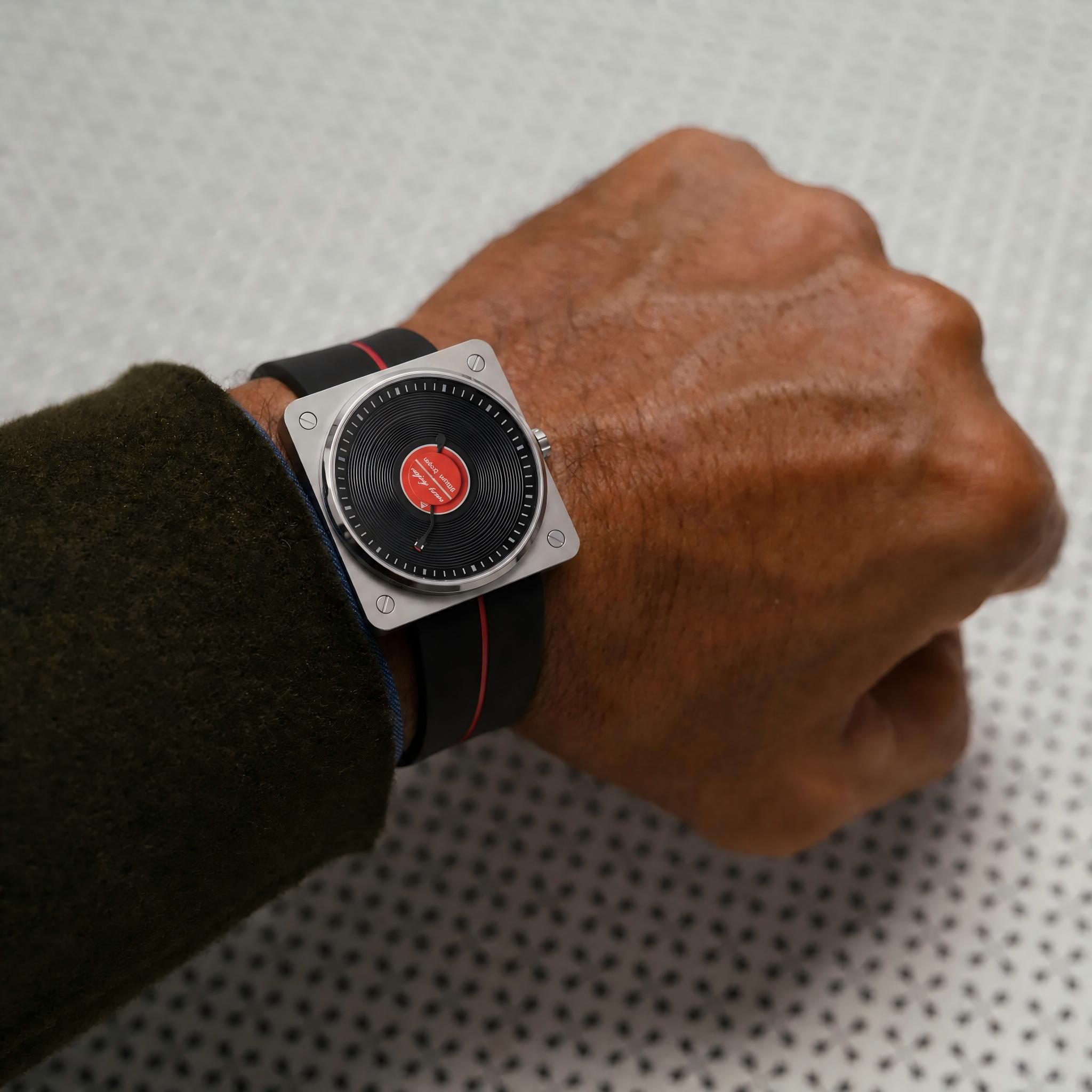 Jewelry Inspired Watches - SKU Vinil Plak Kuvars Erkek Saatleri