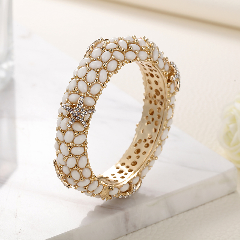 Sally'nin Cenneti Noel hediyes - Paradise Jewelry & Watches Llc Miami Photos incelemesi ve fiyatı