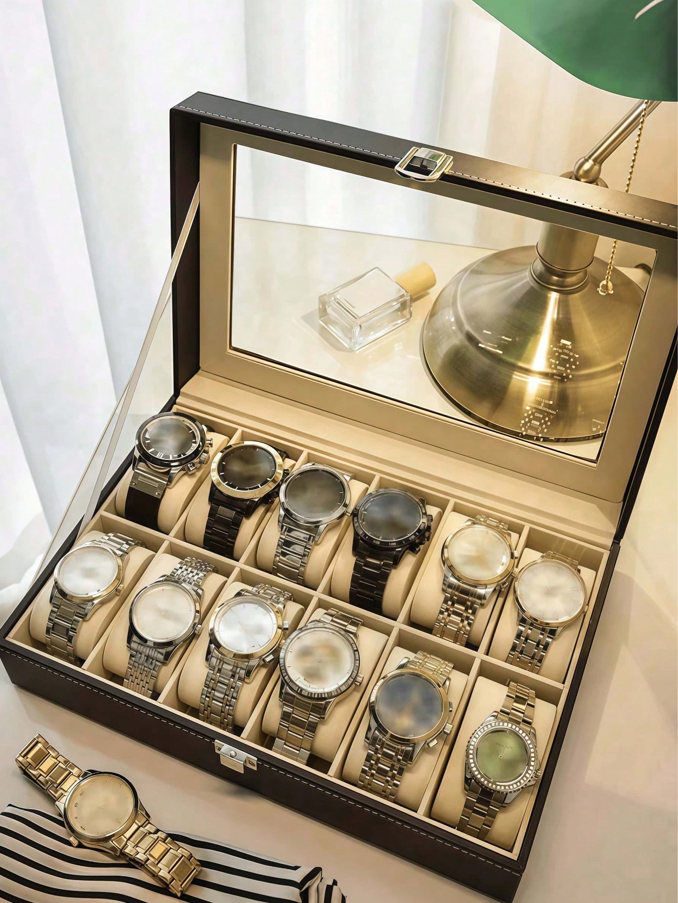Kilitli Deri Saat Kutusu, Büyü - Jewelry Box With Watches incelemesi ve fiyatı