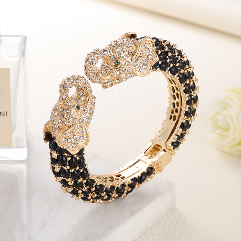 Sally'nin cennet reçine renkli - Paradise Jewelry & Watches Llc Miami Photos incelemesi ve fiyatı
